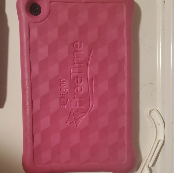 Amazon Kindle Fire Tablet - Picture 3 of 6